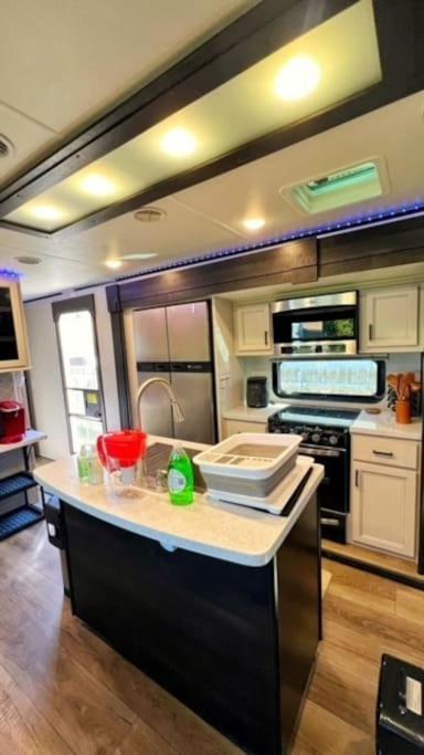 Luxury Glamping Near Idaho Event Center In Nampa Lägenhet Exteriör bild