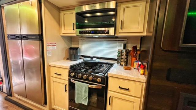 Luxury Glamping Near Idaho Event Center In Nampa Lägenhet Exteriör bild